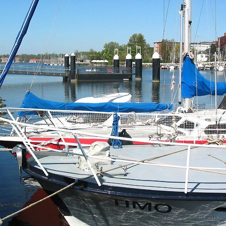Hotel Am Segelhafen Kiel Bagian luar foto