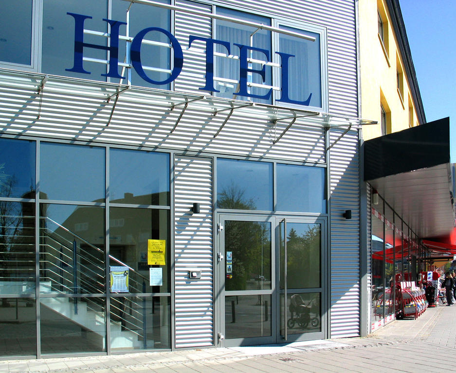 Hotel Am Segelhafen Kiel Bagian luar foto